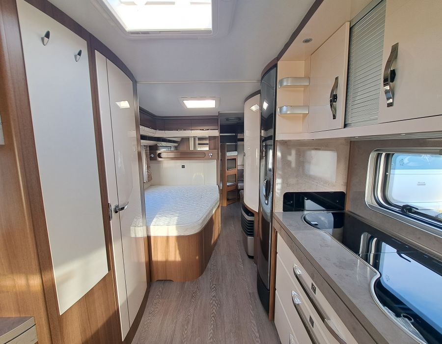 Hobby Prestige 650 KFU - Sedgemoor Caravans